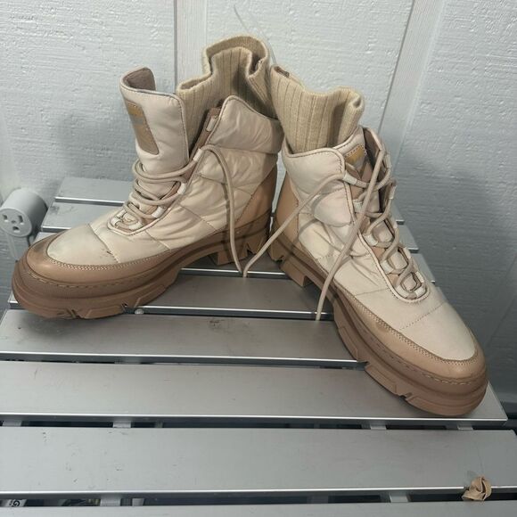 Sam Edelman Tabitha Puffer Lace Up Boot Size 9.5 NWOT - Picture 11 of 11